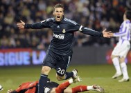 太燃爆了！NFL传奇ChrisTyree创造奇迹NFL常规赛关键对决，网友热议：‘这才是巨星！’_christywhite克里斯蒂怀特