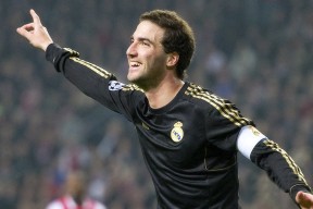 开yun云体育入口-令人精彩！JimmyButlerIII率队强势回归NBA季后赛周末之战，全网刷屏！-今日为你带来震撼的nba现场体验