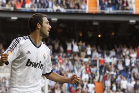 -上海海港主帅放话：亚洲杯决赛必胜费内巴切，罗德里冷笑回应